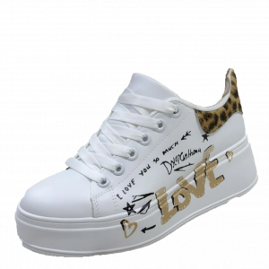 Sneakers "Street Love"