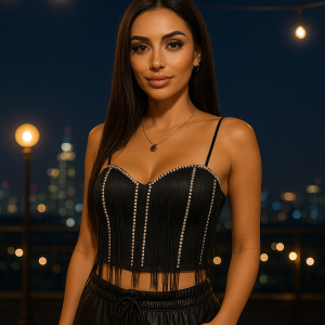 Top Nero Elegante con Dettagli Luminosi